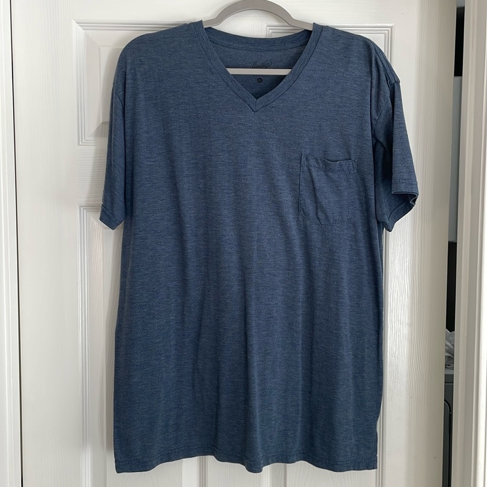 Heritage 1902 Men’s V-neck T-shirt